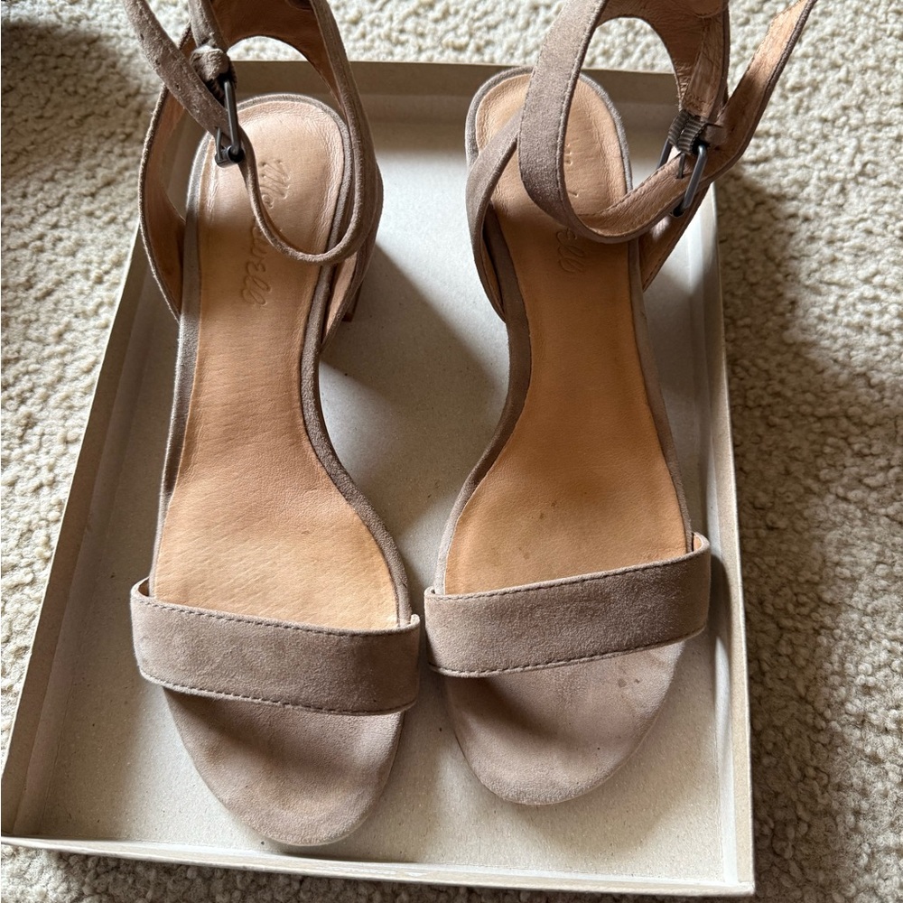 Elegant Tan Suede Women's Sandals Madewell size 7